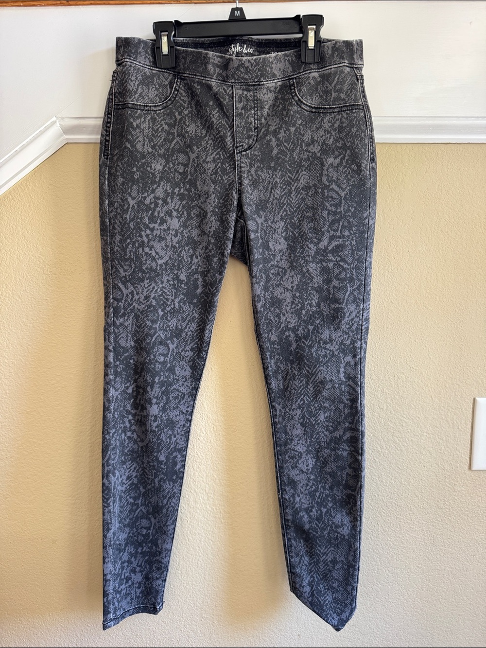 Style & Co. Grey Snake-Print Skinny Jeans